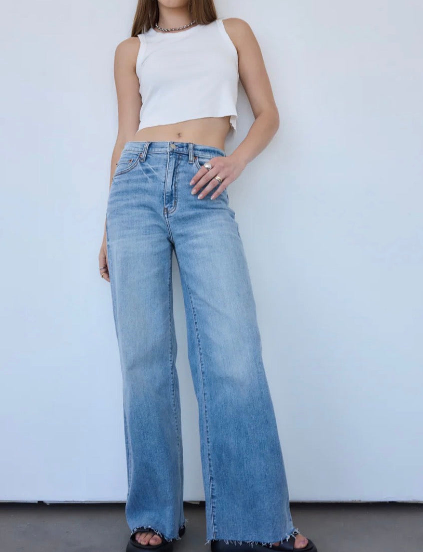 Daze Far Out High Rise Wide Leg in Fools Gold
