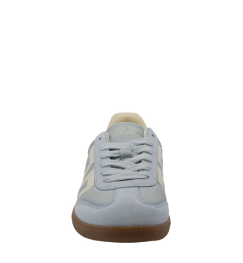 Back 70 Cloud D26 Sneaker in Light Sky