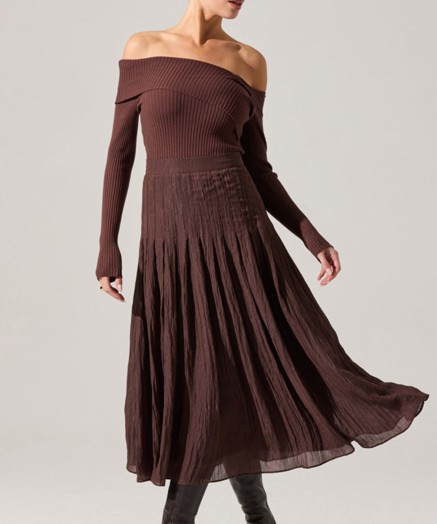 ASTR Daniella Sweater in Brown