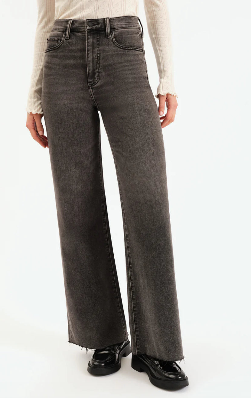 Daze Far Out High Rise Wide Leg Denim in Milky Way