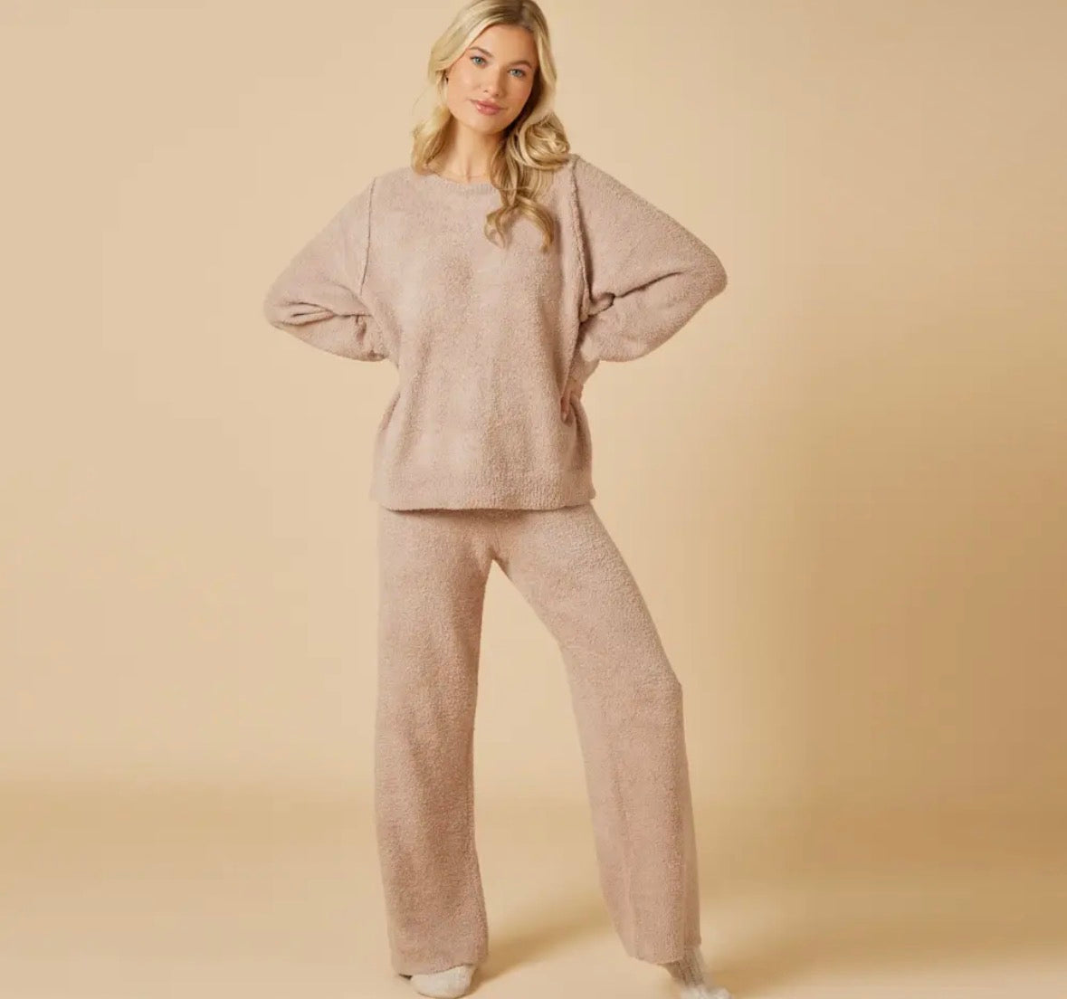 Softies Solid Marshmellow Reverse Seam Crew Neck Lounge Set in Coco