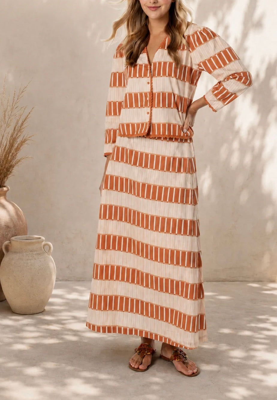 Briton Court Tiffany Skirt in Tan