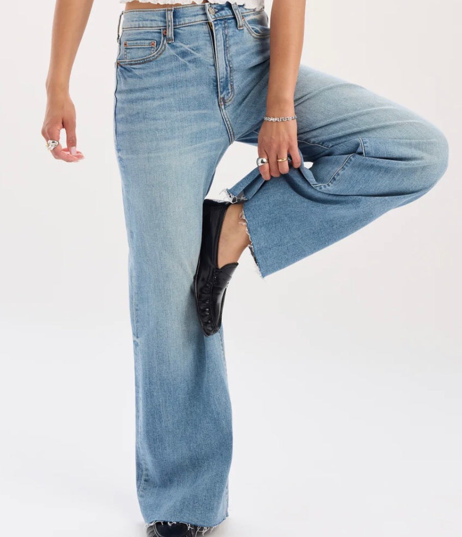 Daze Far Out High Rise Wide Leg in Fools Gold