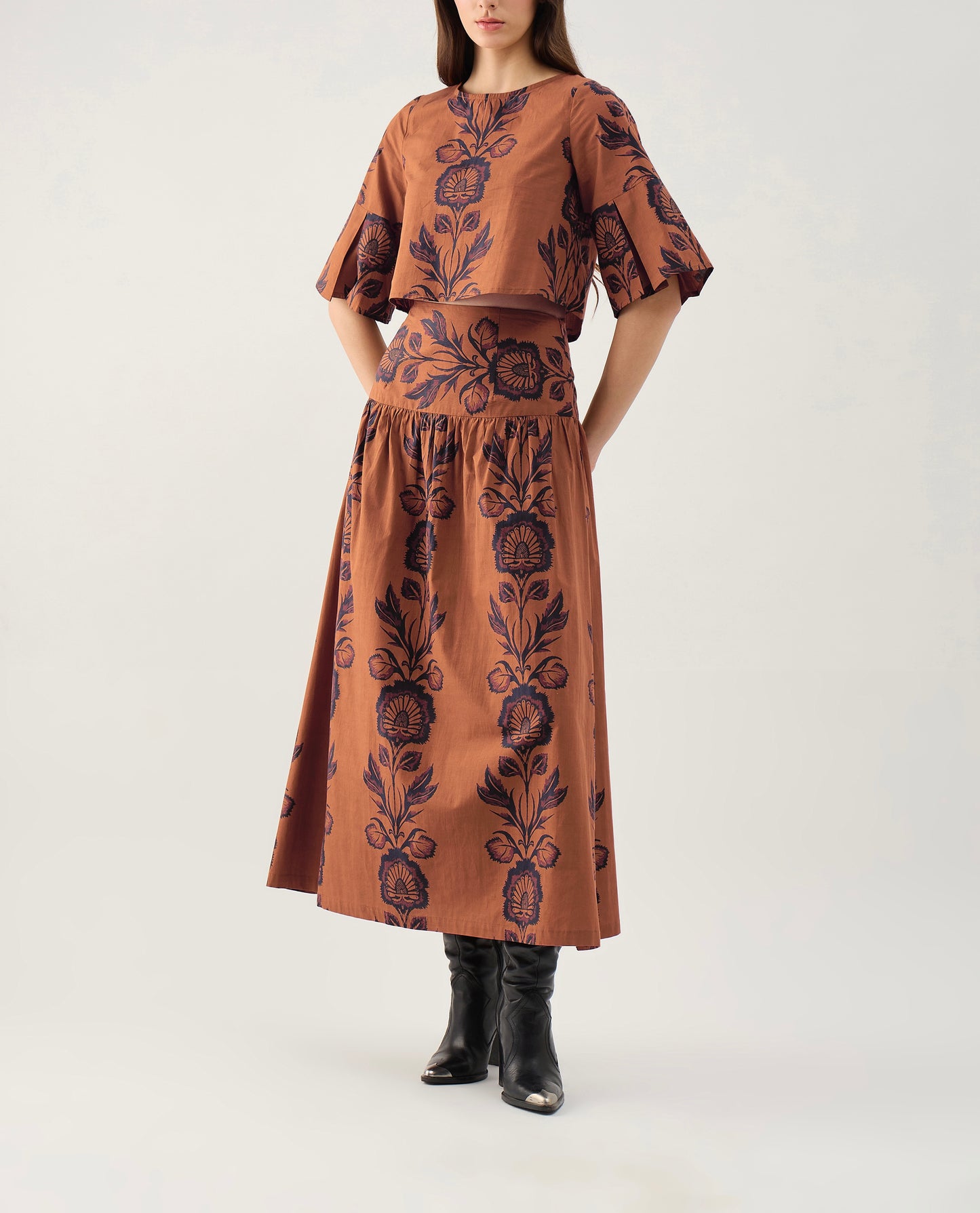 Beyond By Vera London Top in Elizabeth Cocoa