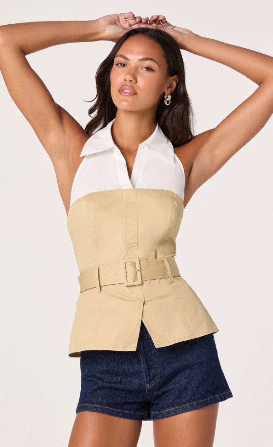 ASTR Aleda Top in Khaki