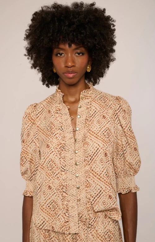 Love The Label Zinny Top in Wuthering Winds Print