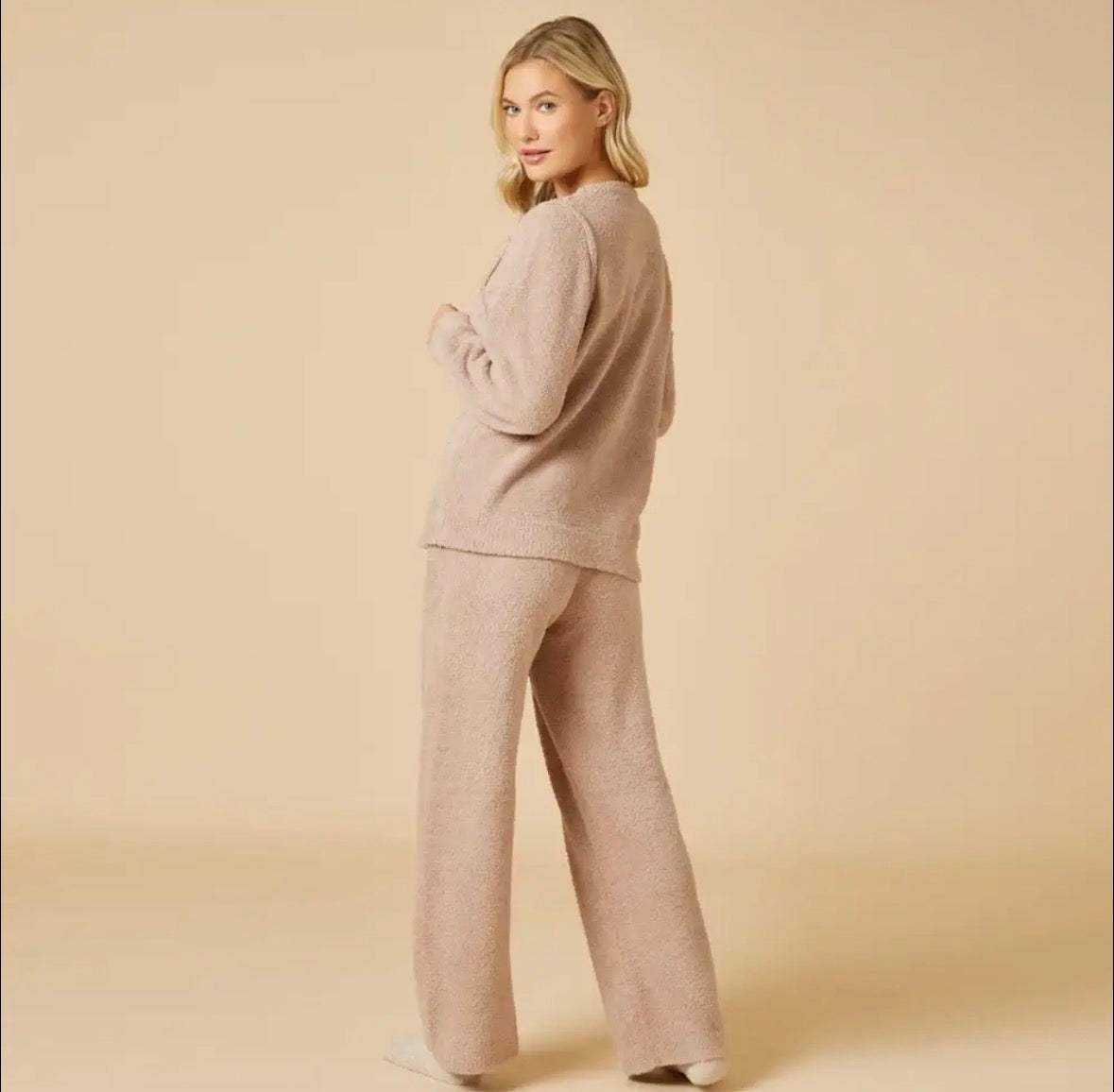 Softies Solid Marshmellow Reverse Seam Crew Neck Lounge Set in Coco