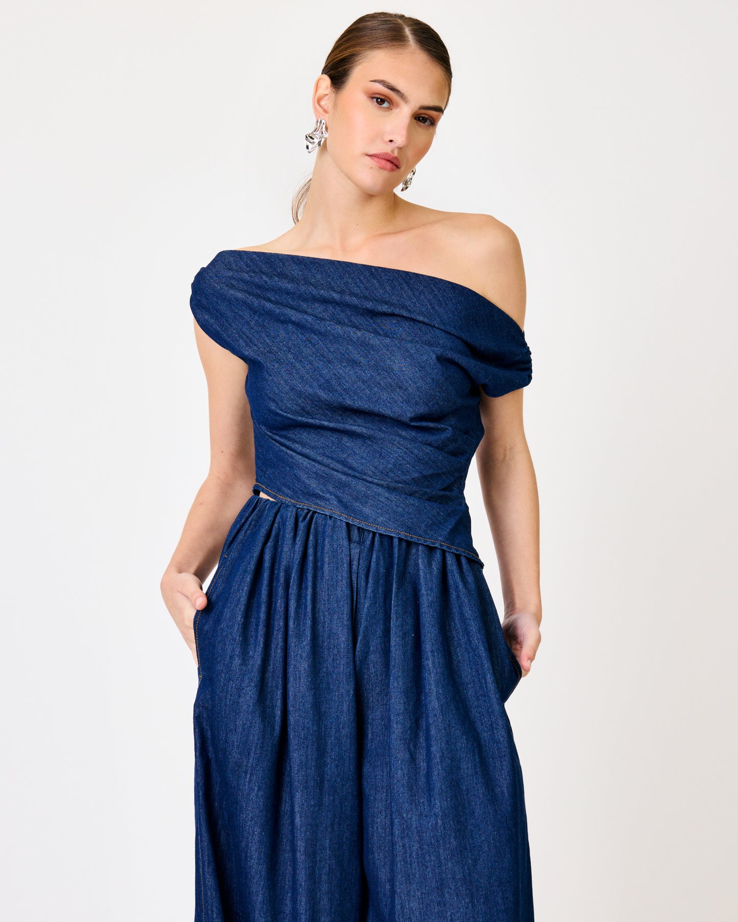 Line & Dot Abo Top in Blue