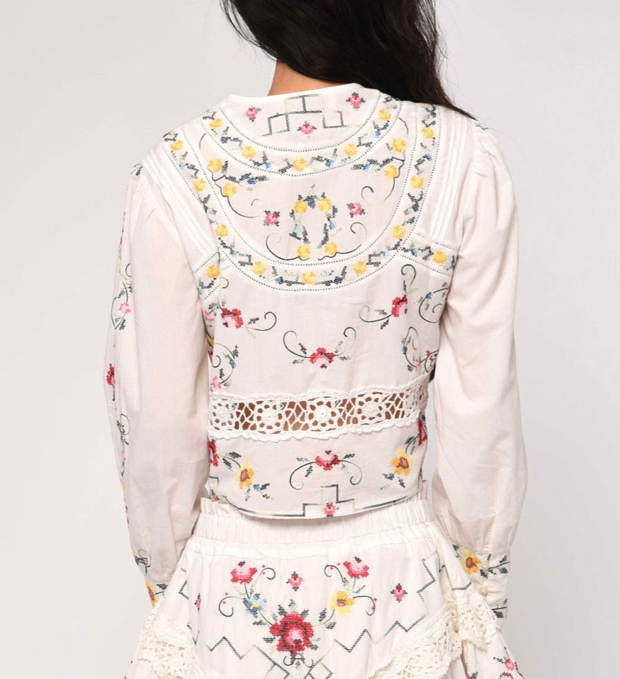 Love The Label Hallie Top in Tea Rose Embroidery