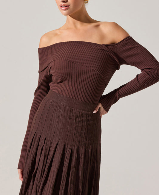 ASTR Daniella Sweater in Brown