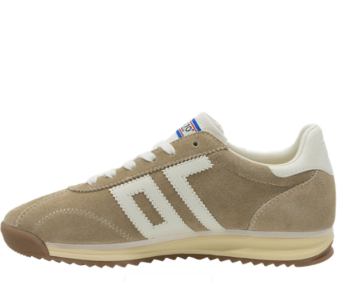 Back 70 Runner Sneaker in Tan