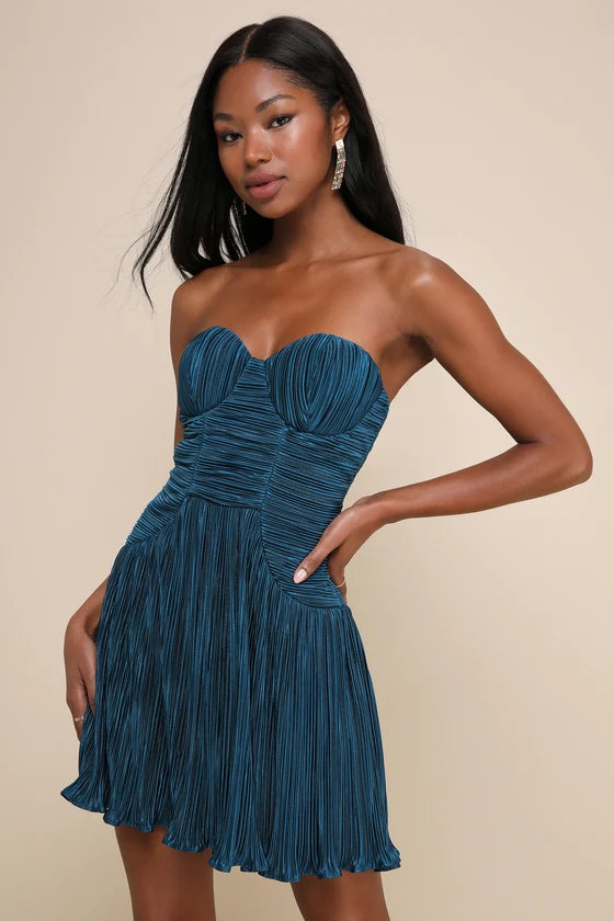 Lulu’s Strapless Plisse Mini Dress