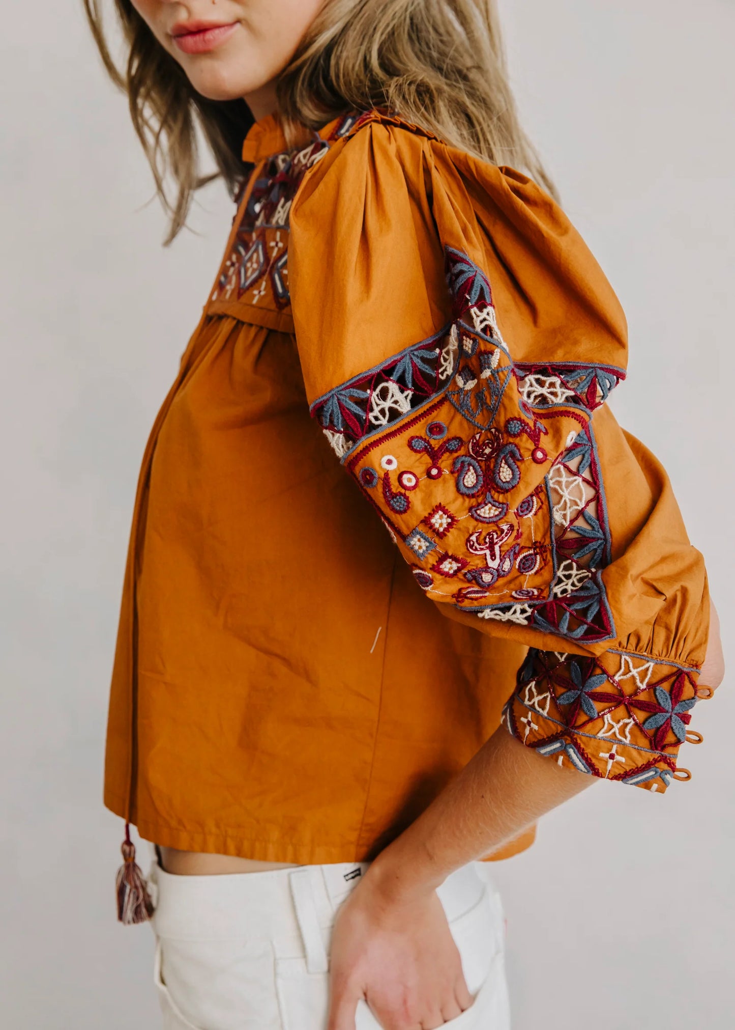 Love The Label Diella Top in Caramel