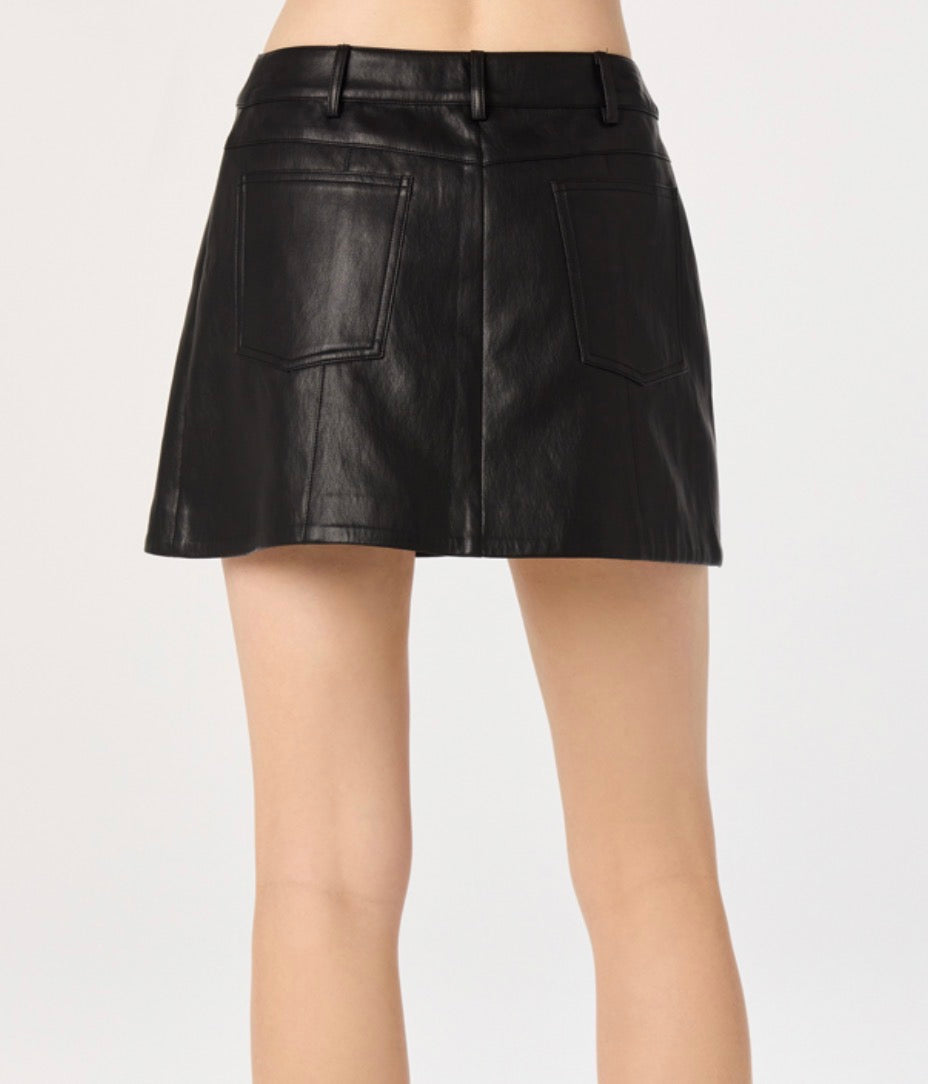 ASTR Sage Skirt in Black