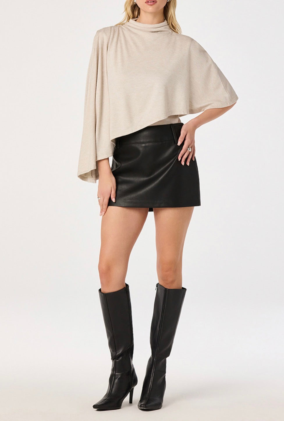 ASTR Jailene Top in Heather