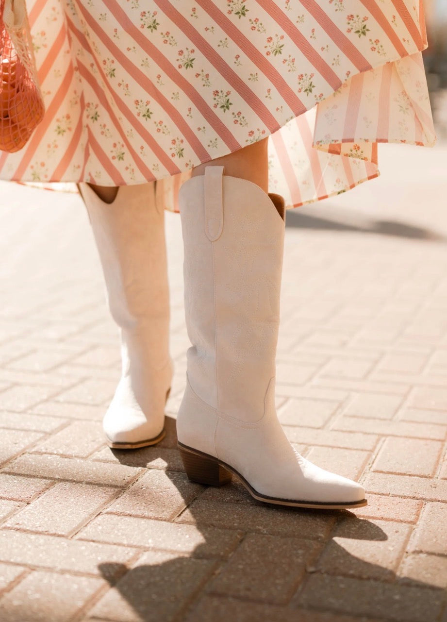 Marfa Emmylou Boot in Cream