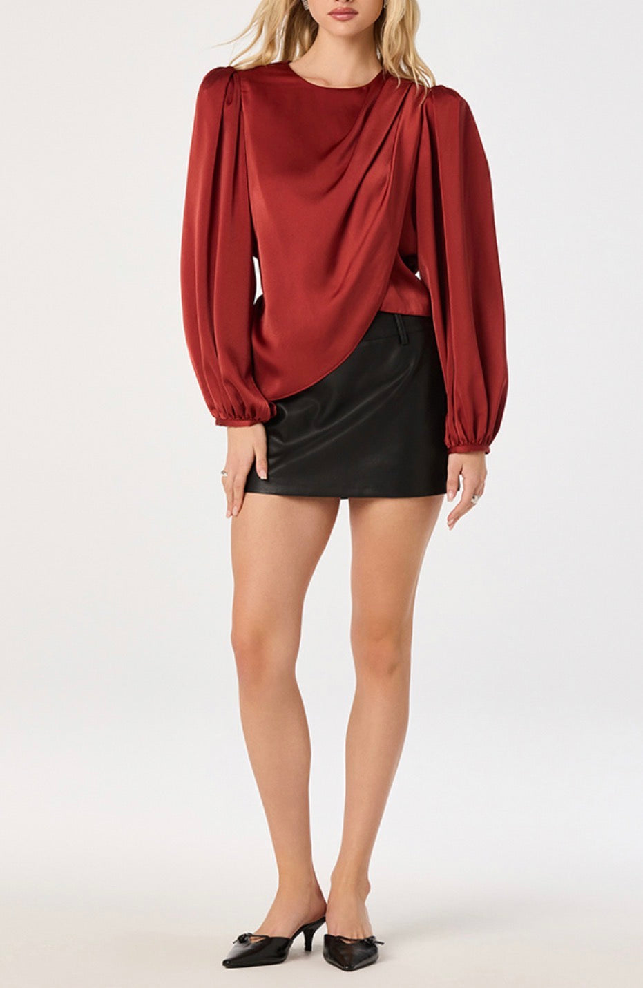 ASTR Beatrice Top in Scarlet